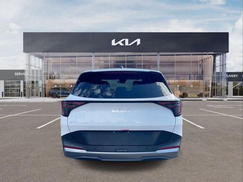 New 2026 Kia Sportage LX FWD image 7