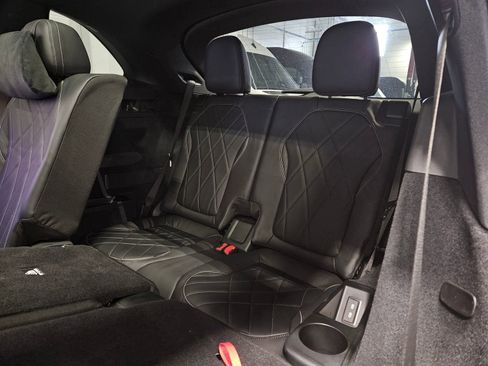 Used 2026 Mercedes-Benz EQS 550 4MATIC SUV image 15