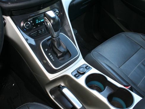Used 2014 Ford C-MAX Energi SEL FWD image 18