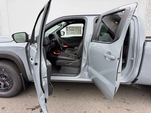 New 2026 Nissan Frontier PRO-4X w/ Pro Premium Package AWD/4WD image 22