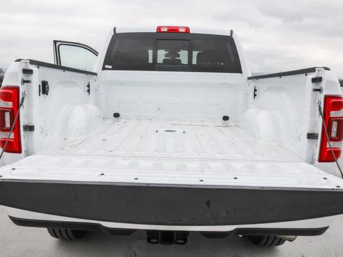 Used 2024 RAM 2500 Laramie AWD/4WD image 24