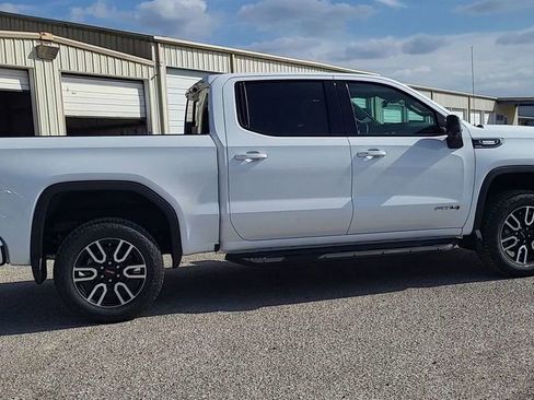 New 2026 GMC Sierra 1500 AT4 w/ AT4 Premium Package image 8
