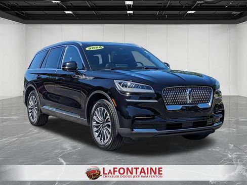 Used 2024 Lincoln Aviator Reserve w/ Elements Package Plus AWD/4WD image 7