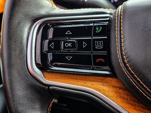 Used 2022 Jeep Grand Wagoneer Series III image 21