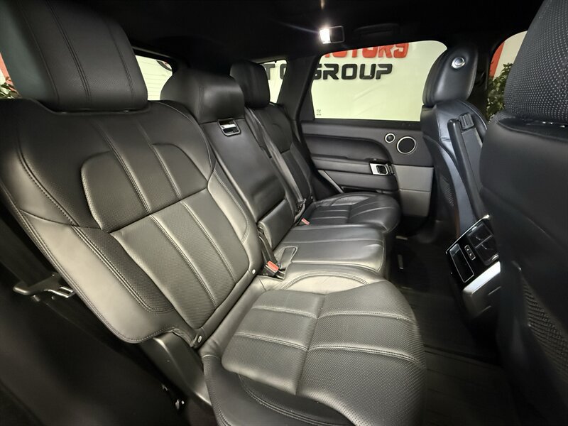 Used 2017 Land Rover Range Rover Sport HSE AWD/4WD image 24