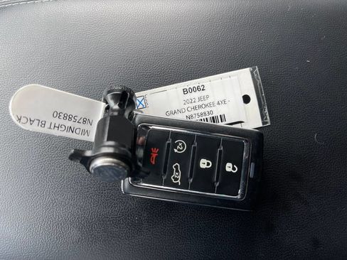 Used 2022 Jeep Grand Cherokee Limited 4xe AWD/4WD image 37