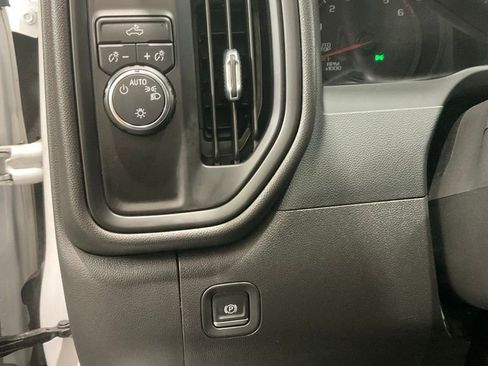 Used 2023 Chevrolet Silverado 1500 W/T image 8