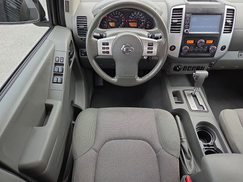 Used 2019 Nissan Frontier SV w/ Value Truck Package AWD/4WD image 11