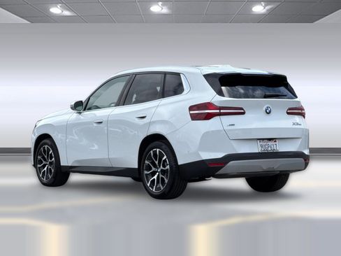 Used 2025 BMW X3 xDrive30i w/ Convenience Package AWD/4WD image 3