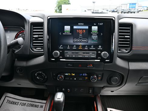Certified 2024 Nissan Frontier PRO-4X w/ Pro Convenience Package AWD/4WD image 17