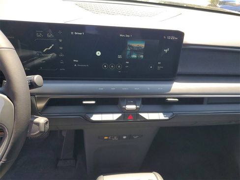 New 2026 Kia EV9 Light image 16