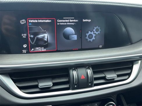 Used 2023 Alfa Romeo Stelvio Ti image 28