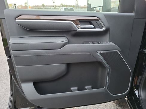 New 2025 Chevrolet Silverado 2500 LT w/ Z71 Chrome Sport Edition image 21