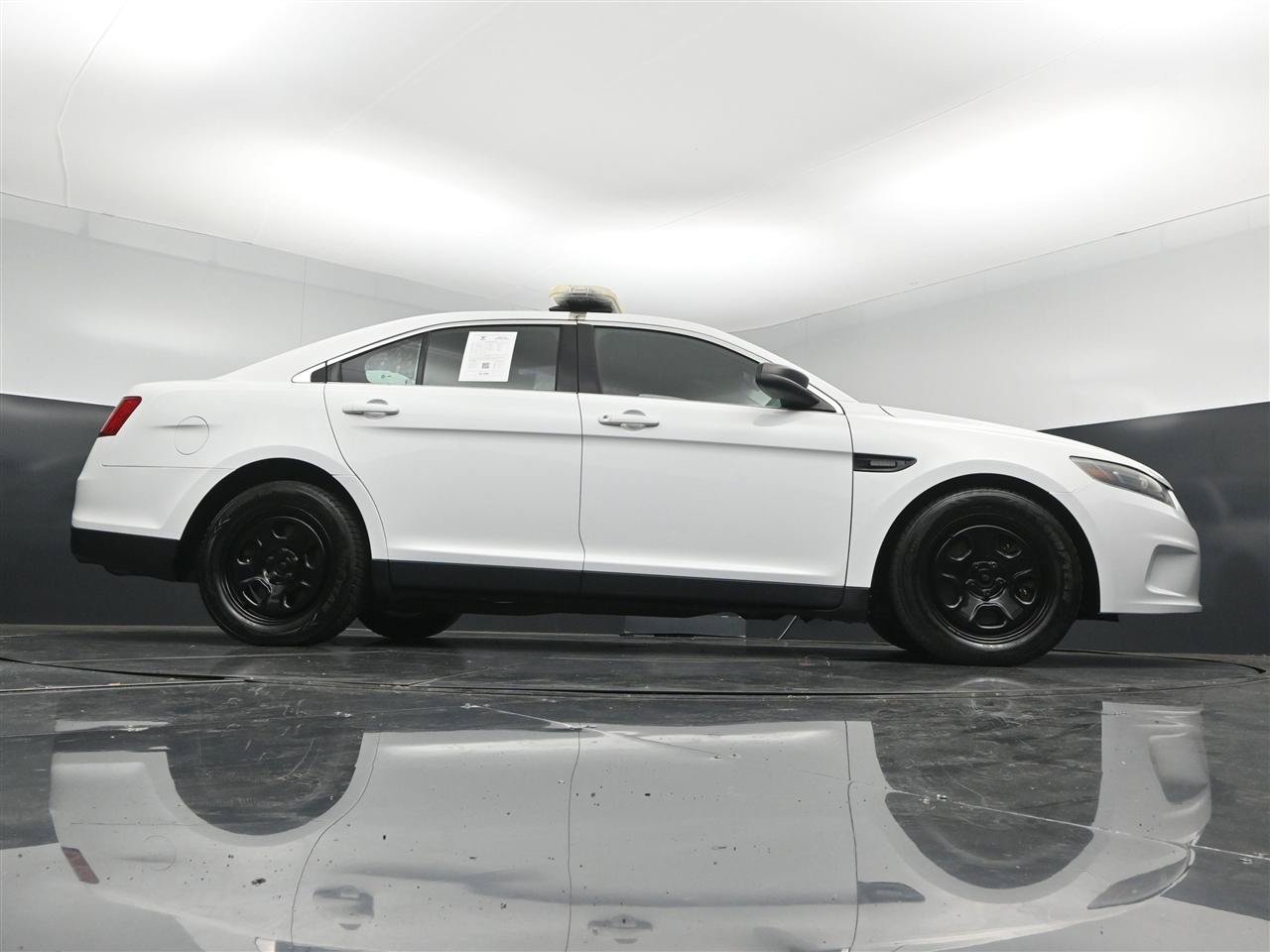 Used 2015 Ford Taurus Police Interceptor AWD image 29