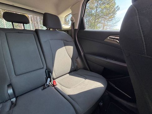 Used 2025 Kia Sportage LX image 37