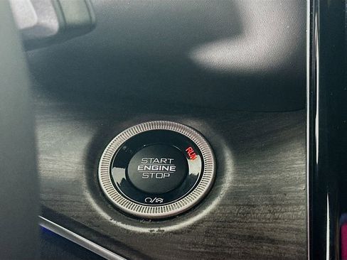 Certified 2023 Jeep Grand Cherokee Overland image 23