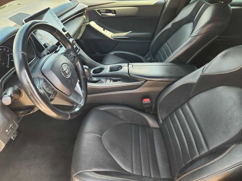 Used 2019 Toyota Avalon XSE FWD image 12