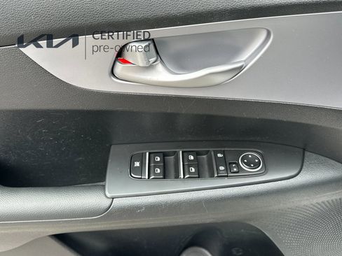 Certified 2024 Kia Forte LXS image 12