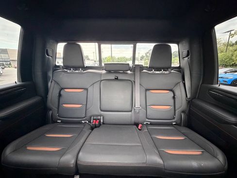 Used 2024 GMC Sierra 2500 AT4 w/ AT4 Premium Plus Package AWD/4WD image 23