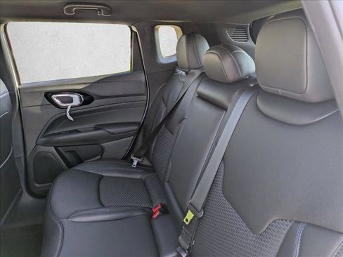 New 2026 Jeep Compass Latitude image 15