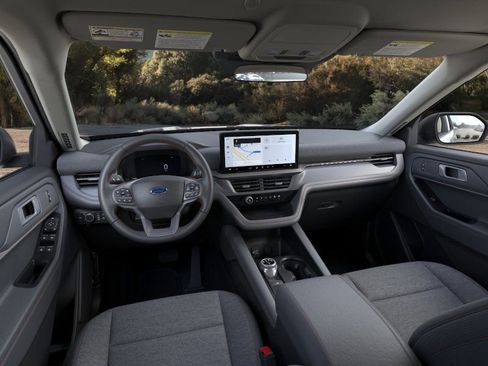 New 2026 Ford Explorer Active RWD image 9
