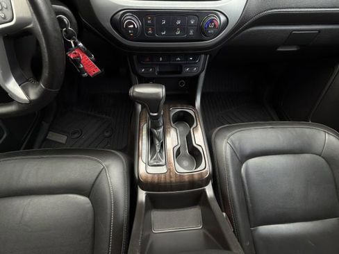 Used 2015 GMC Canyon SLT image 20