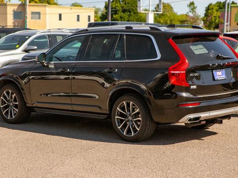 Used 2017 Volvo XC90 T6 Momentum w/ Vision Package AWD/4WD image 7