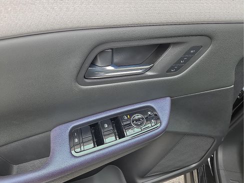 New 2026 Nissan Leaf Platinum+ image 14