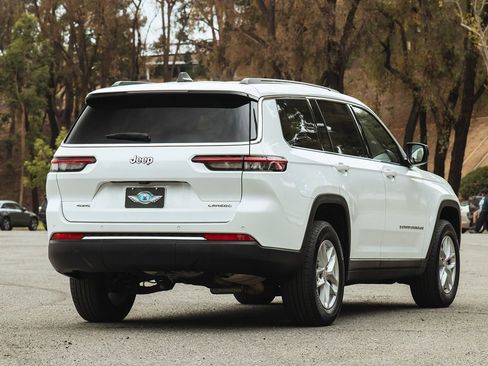 Used 2023 Jeep Grand Cherokee L Laredo image 10