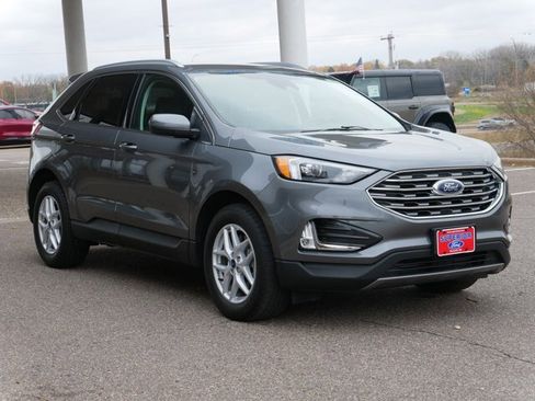 Certified 2022 Ford Edge SEL w/ Convenience Package image 3