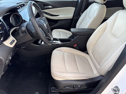 Used 2021 Buick Encore GX Essence w/ Advanced Technology Package image 9