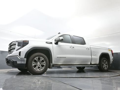 Used 2022 GMC Sierra 1500 SLE image 29
