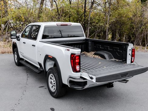 New 2026 GMC Sierra 2500 Pro w/ Convenience Package image 7