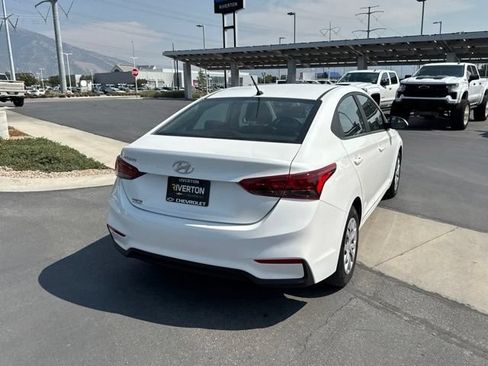 Used 2022 Hyundai Accent SE FWD image 7