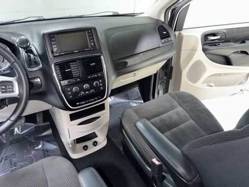 Used 2017 Dodge Grand Caravan SE w/ Power Window Group FWD image 21