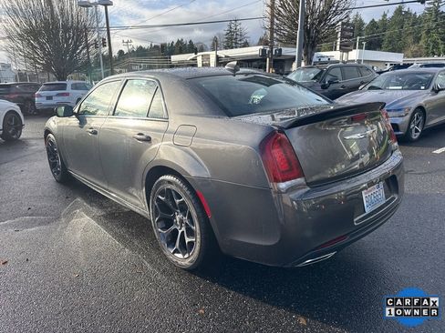 Used 2019 Chrysler 300 S w/ S Model Appearance Package image 5