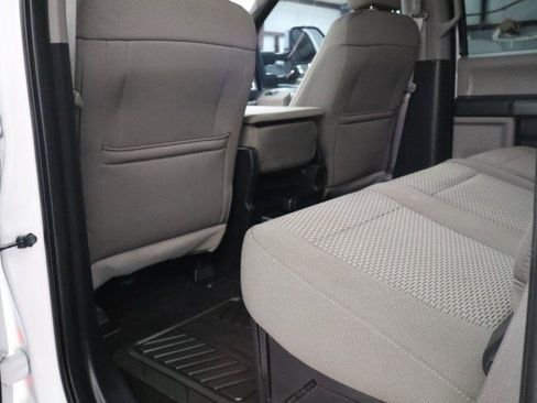 Used 2018 Ford F250 XLT w/ XLT Premium Package AWD/4WD image 48