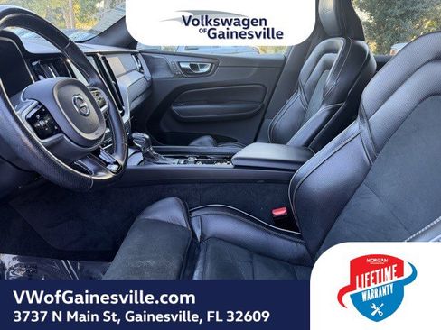 Used 2019 Volvo XC60 T6 R-Design w/ Protection Package Premier image 19