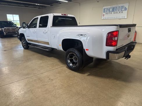 Used 2008 Chevrolet Silverado 3500 LTZ w/ EZ-Lift Tailgate Package image 7