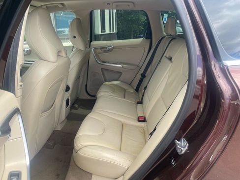 Used 2014 Volvo XC60 T6 AWD/4WD image 9