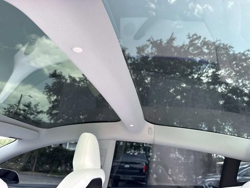 Used 2026 Tesla Model 3 AWD/4WD image 17
