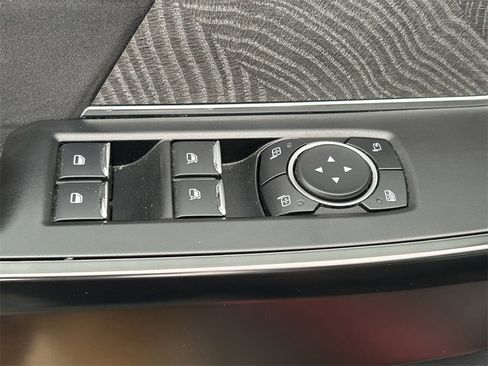 Used 2022 Ford F150 Platinum w/ Equipment Group 701A High image 29