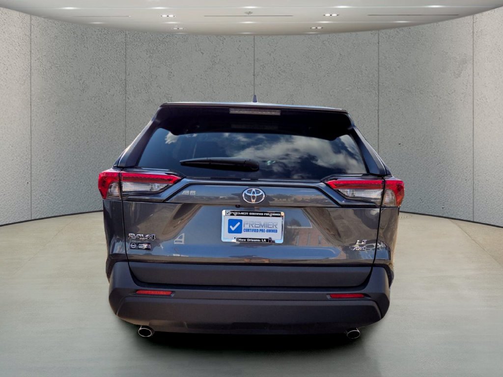 Used 2025 Toyota RAV4 LE AWD/4WD image 4