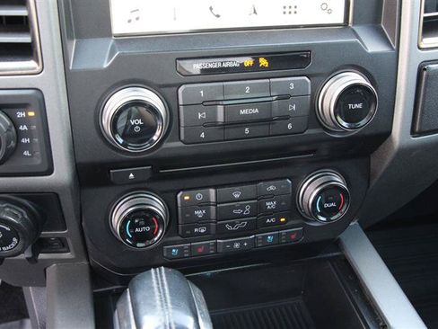 Used 2018 Ford F150 Raptor w/ Equipment Group 802A Luxury AWD/4WD image 31