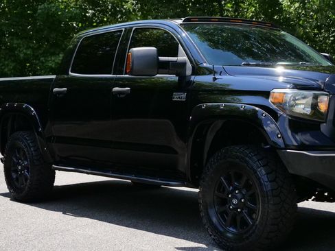 Used 2015 Toyota Tundra SR5 w/ TRD Off Road Package AWD/4WD image 54