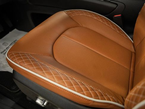 New 2026 Chrysler Pacifica Pinnacle image 40