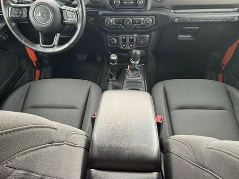 Used 2019 Jeep Wrangler Sport AWD/4WD image 40