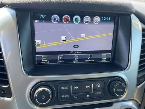Used 2017 Chevrolet Suburban LT RWD image 20