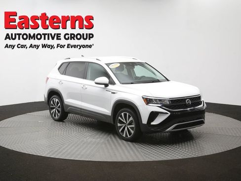 Used 2024 Volkswagen Taos SE FWD image 48