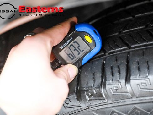 Used 2022 Nissan Rogue SV image 30